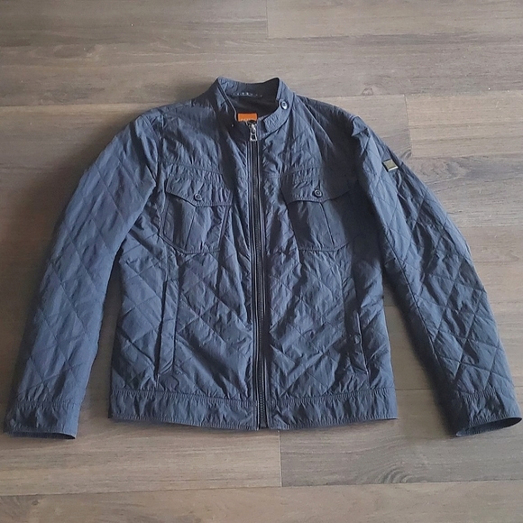 ๐ HOST PICK ๐ Hugo Boss Orange Men's Quilted Biker Jacket - Picture 13 of 14